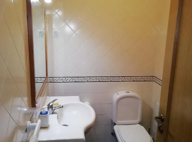 펜션 Grillohouse 로리냐